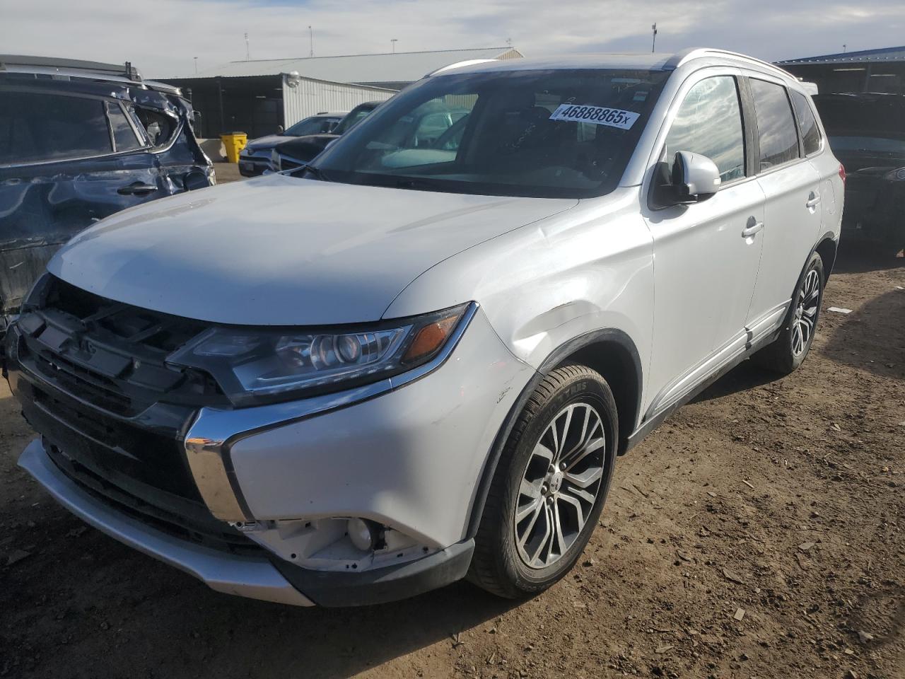 2017 Mitsubishi Outlander - Image 1