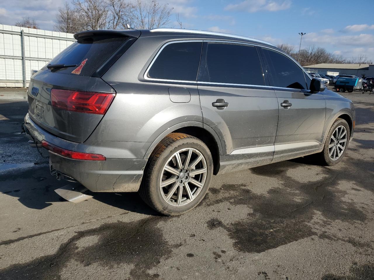 2019 Audi Q7 - Image 3