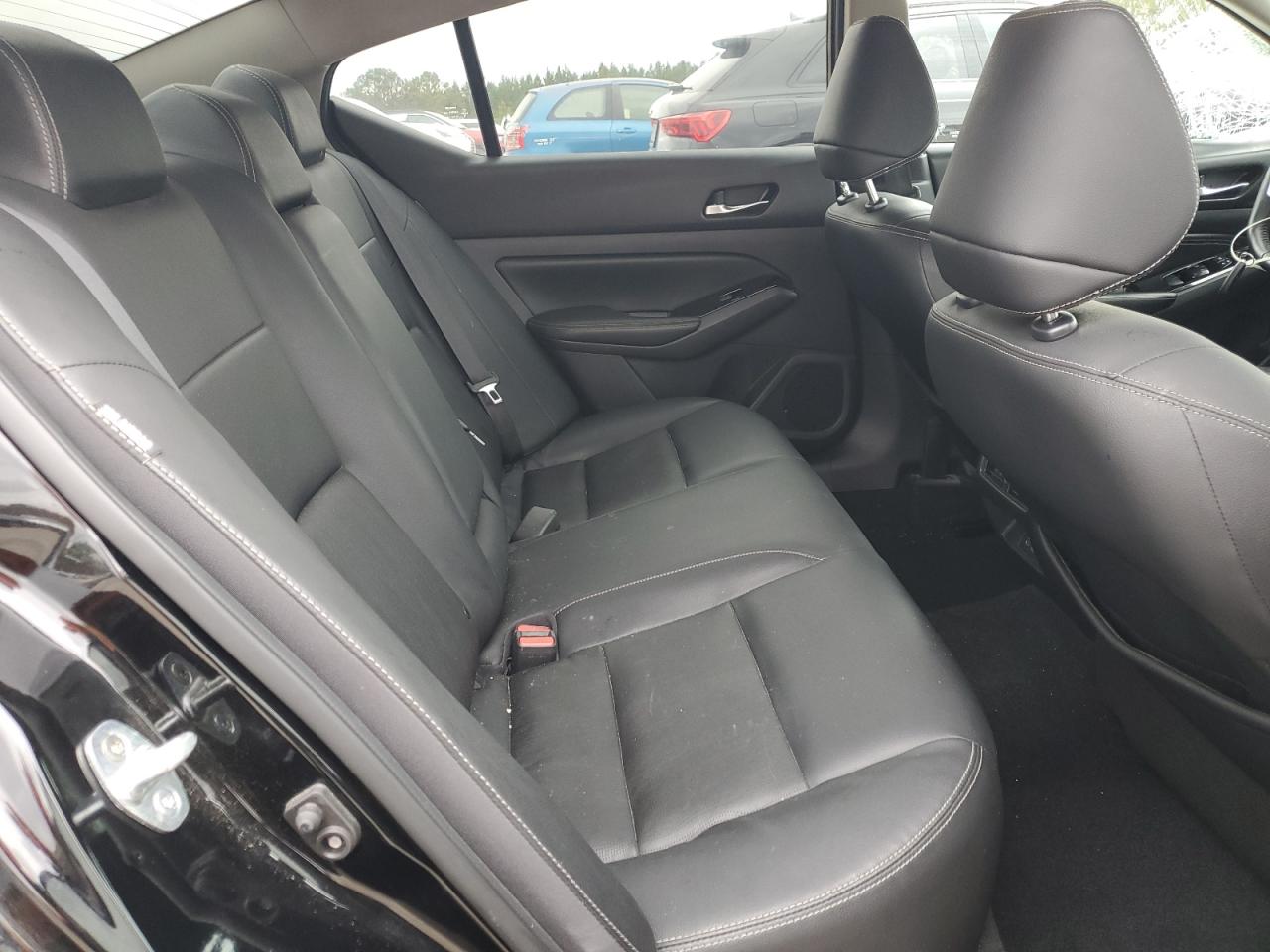 2020 Nissan Altima - Image 10