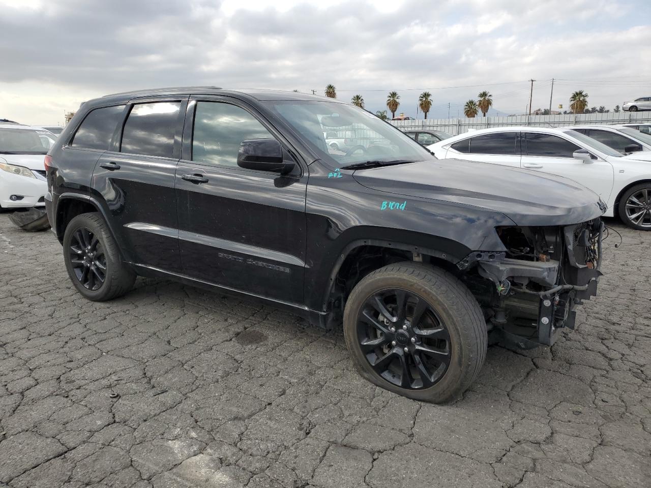 2018 Jeep Grand Cherokee - Image 4