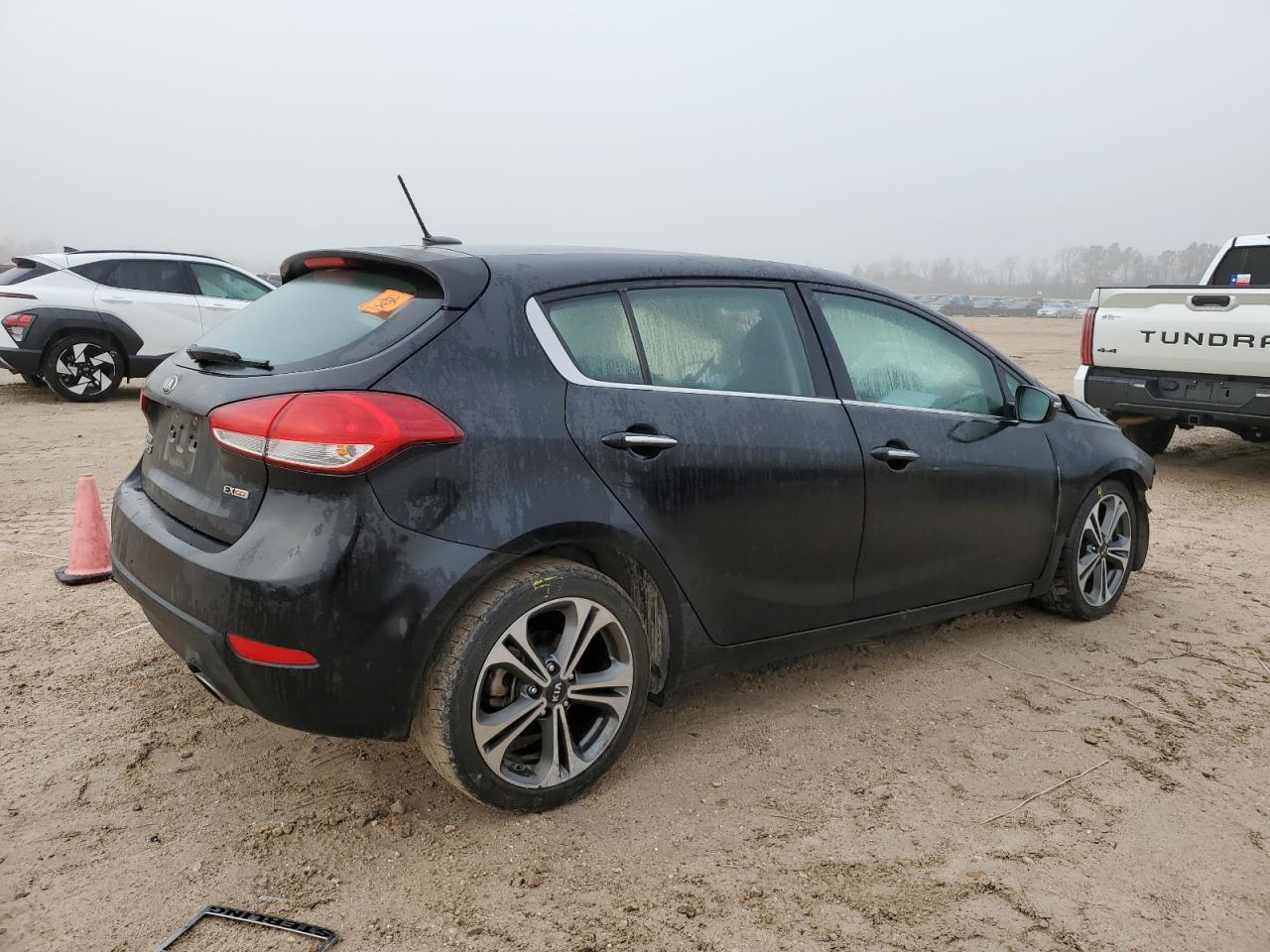 2016 Kia Forte - Image 3