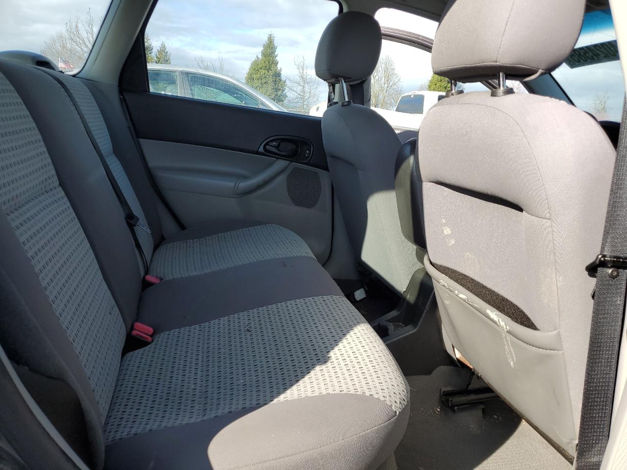 2006 Ford Focus - Image 11
