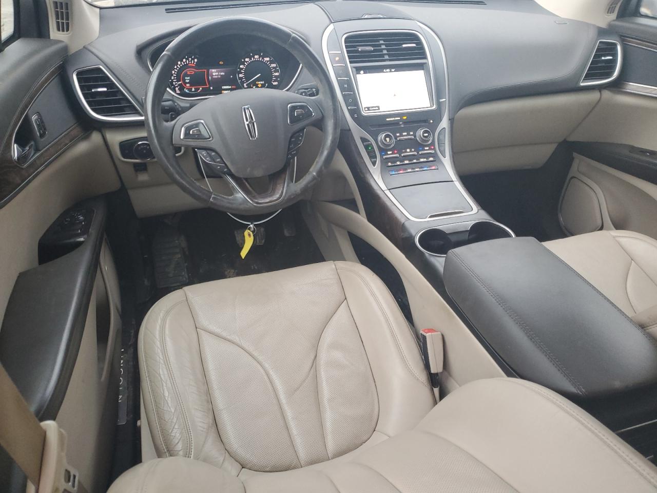 2016 Lincoln MKX - Image 8