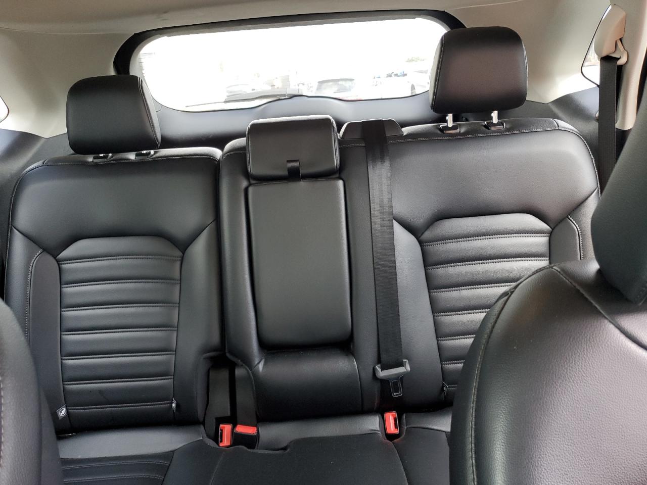 2023 Ford Edge - Image 10