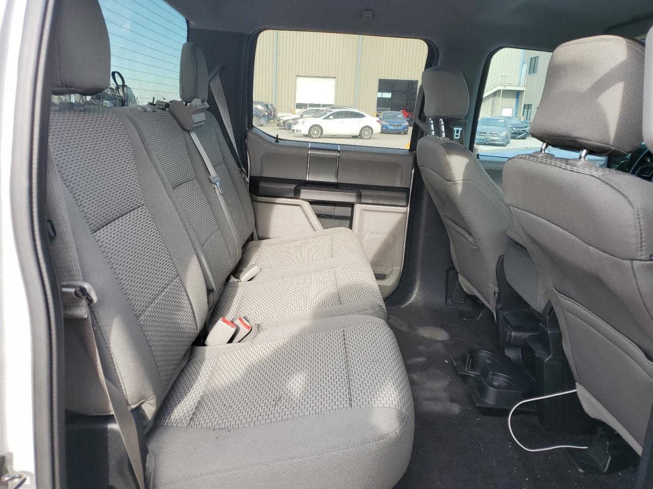 2015 Ford F-150 - Image 11
