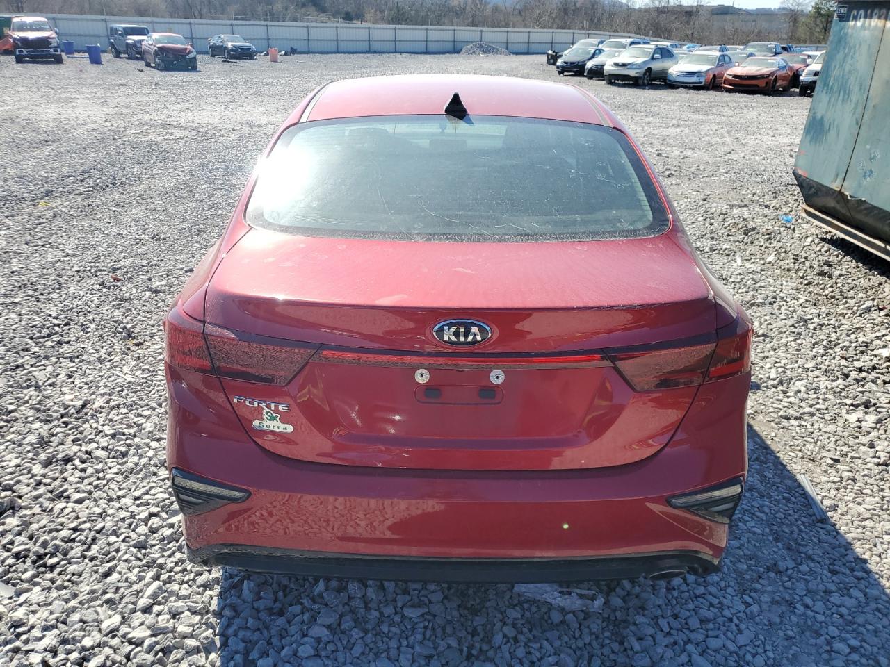 2021 Kia Forte - Image 6