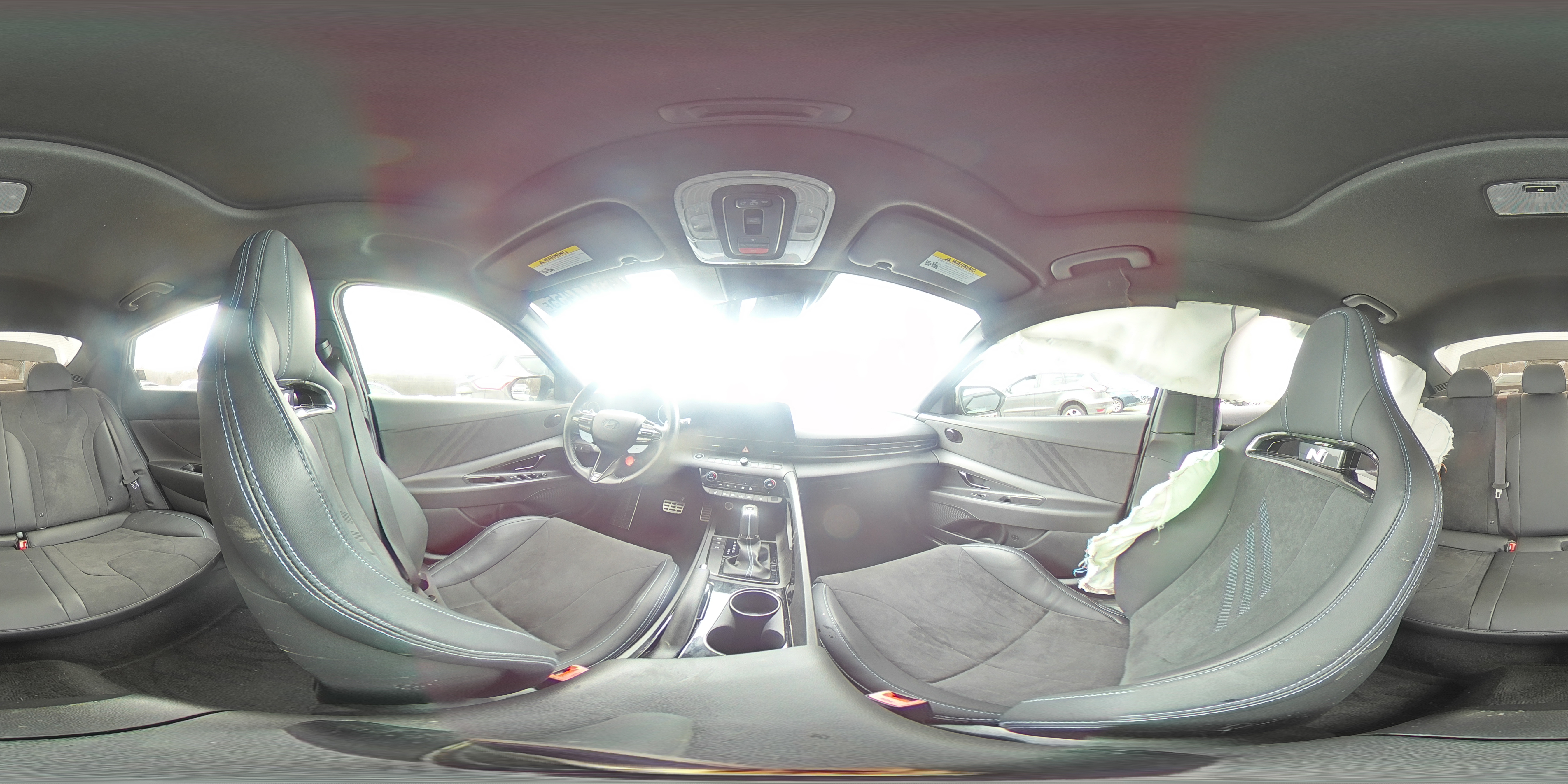 2024 Hyundai Elantra - Image 13