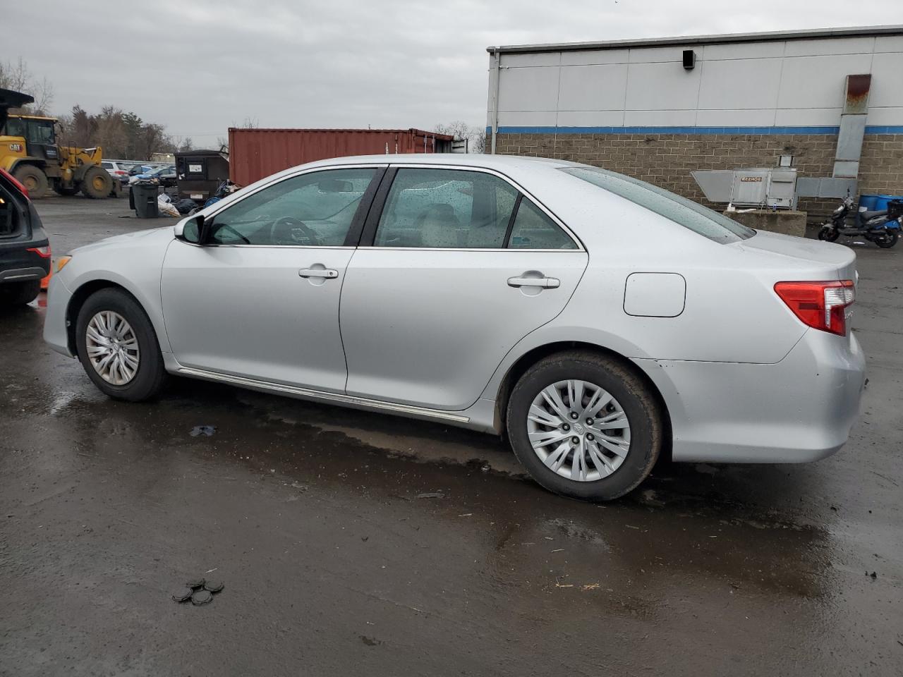 2012 Toyota Camry - Image 2