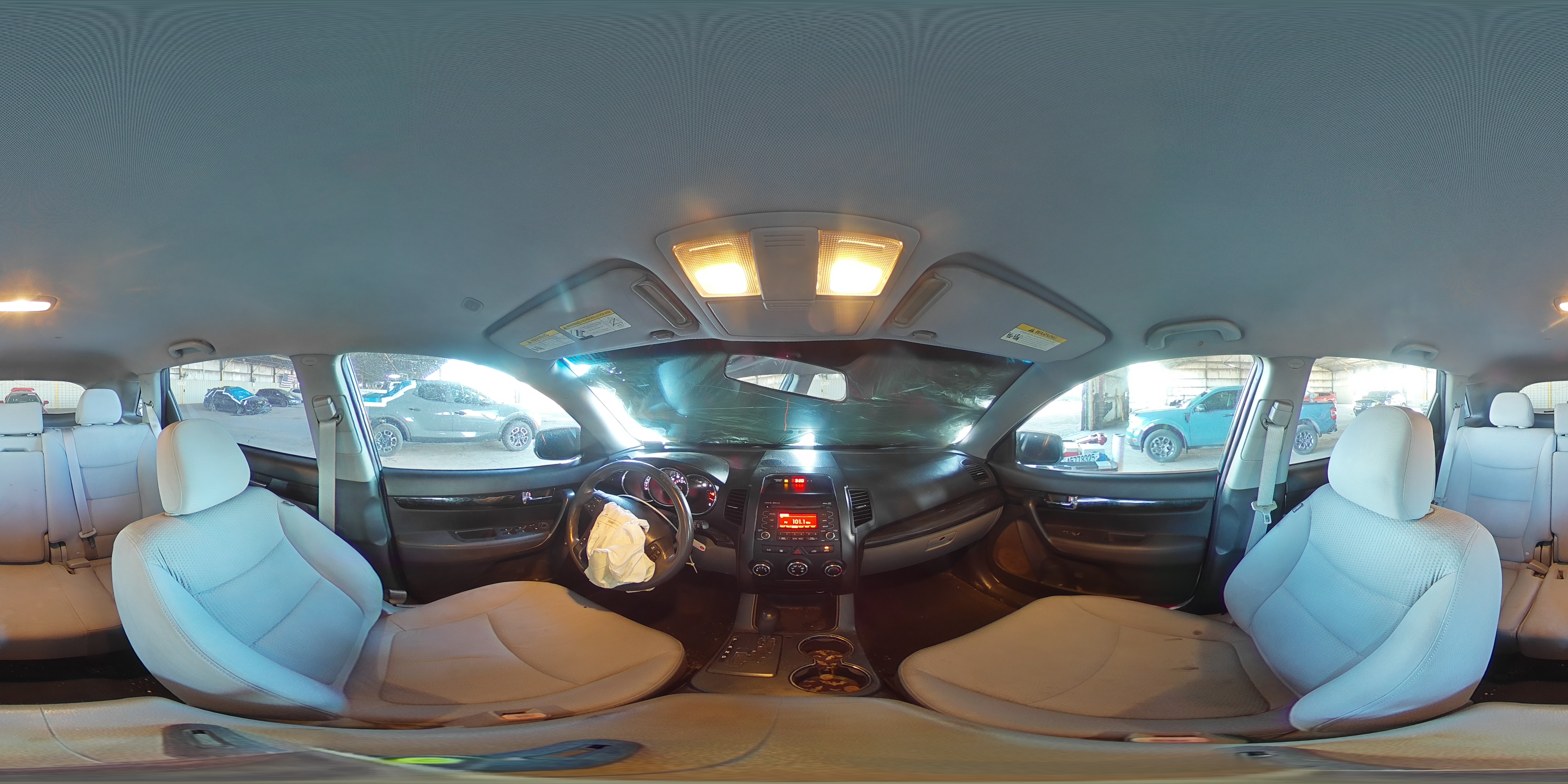 2011 Kia Sorento - Image 13