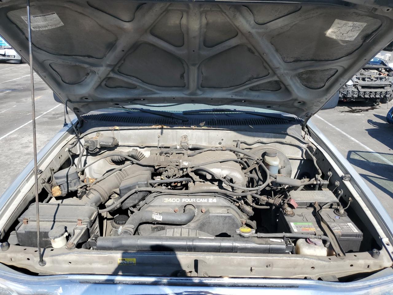2002 Toyota Tacoma - Image 11