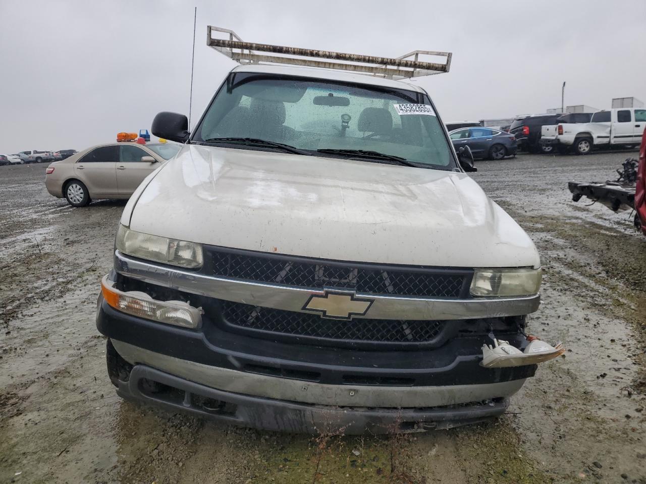 2001 Chevrolet Silverado - Image 5