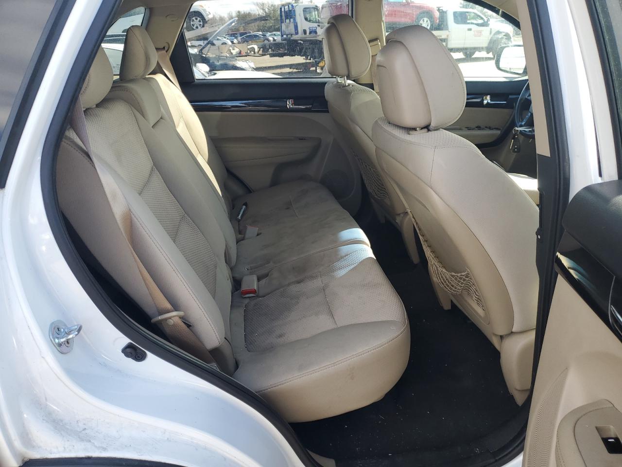 2011 Kia Sorento - Image 10