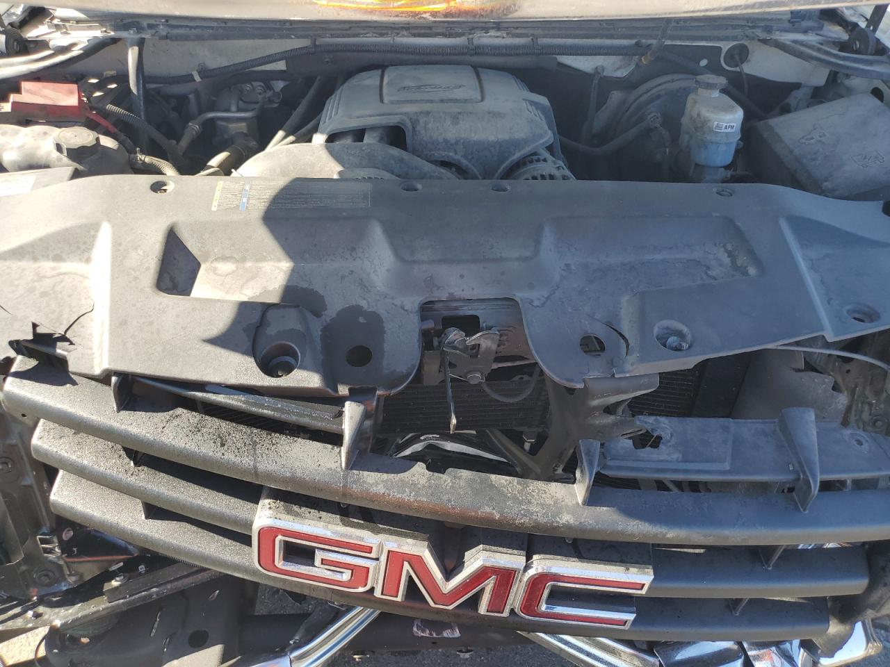 2010 GMC Sierra - Image 11
