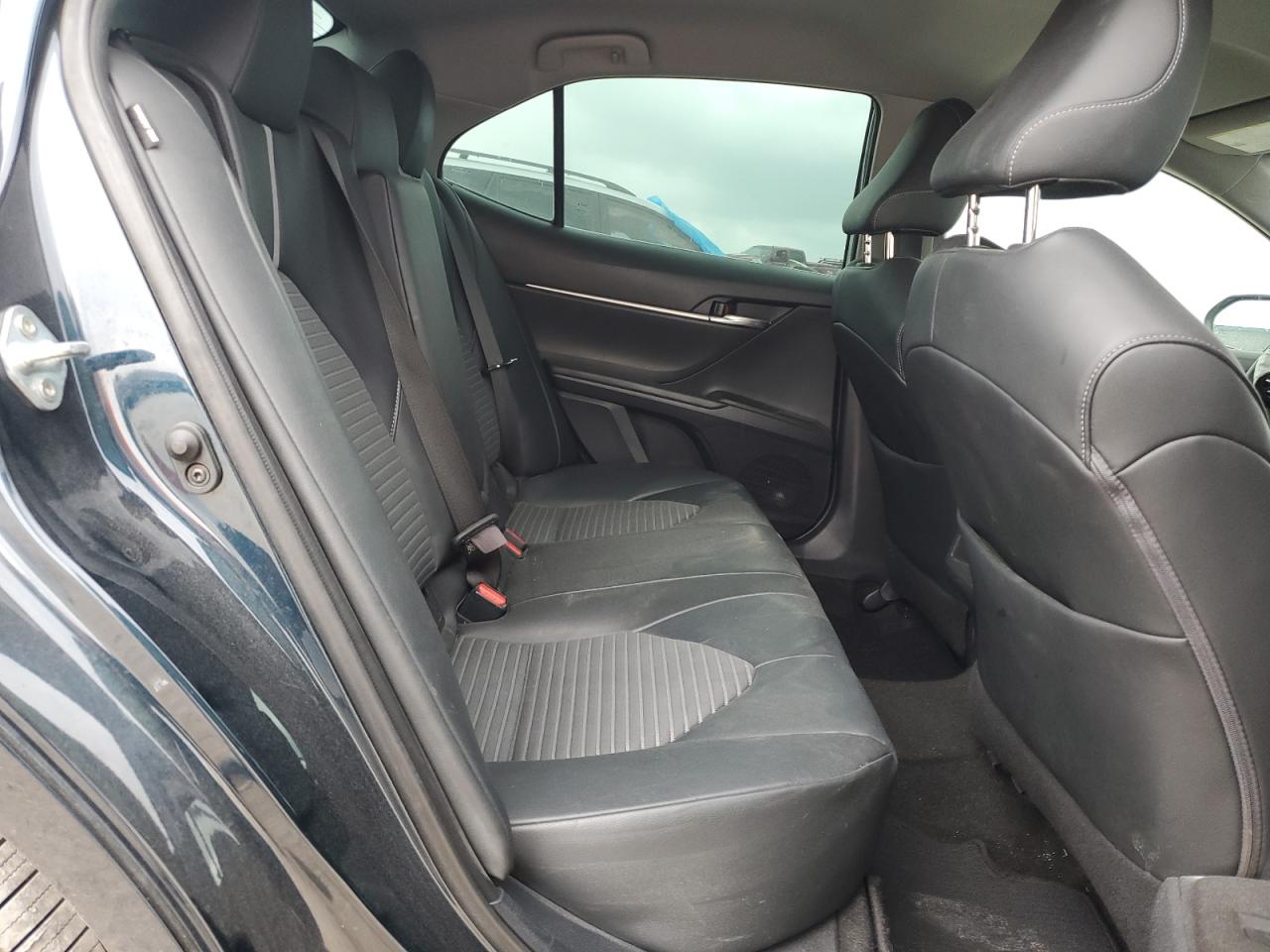 2021 Toyota Camry - Image 11