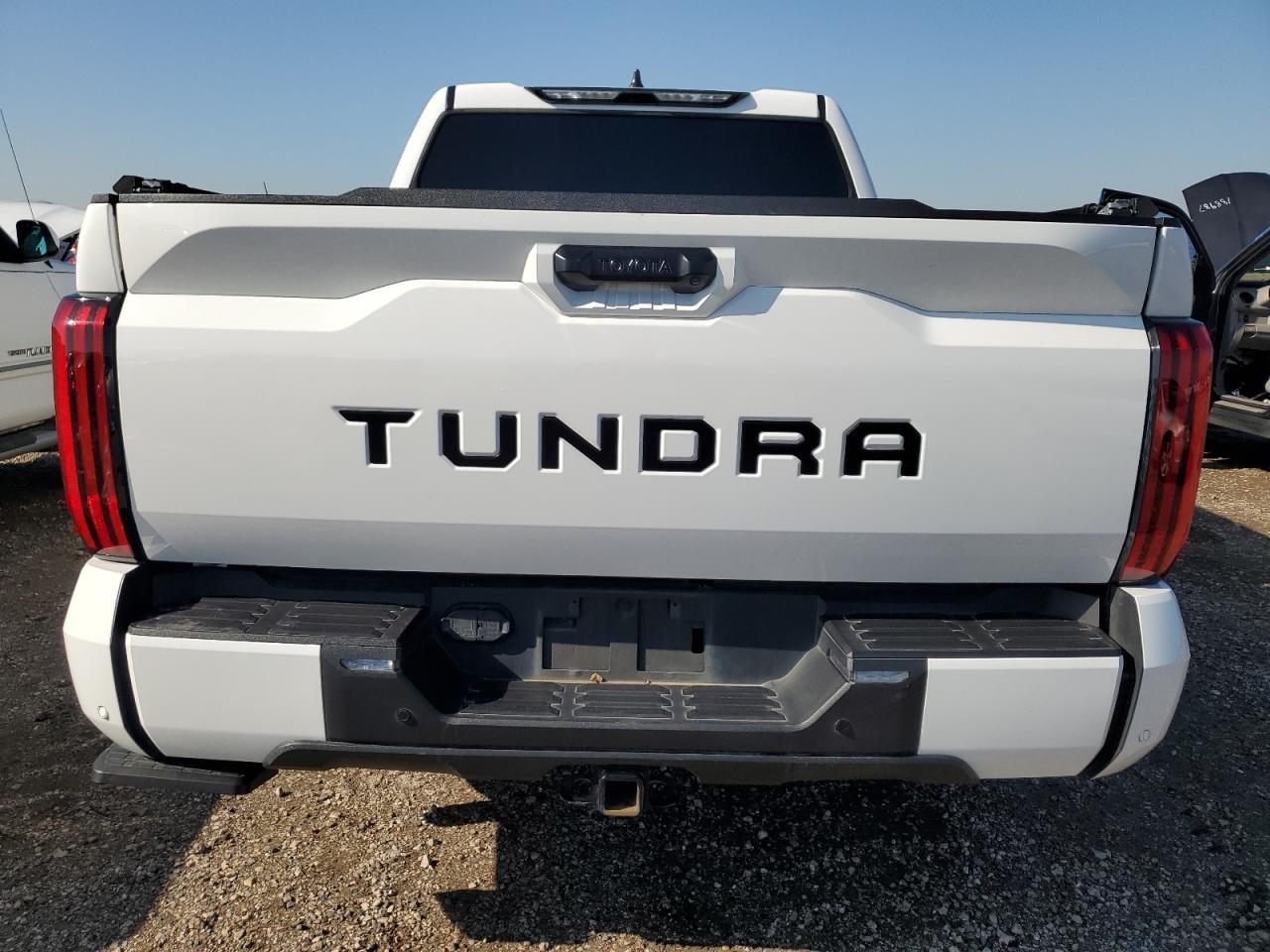 2024 Toyota Tundra - Image 6