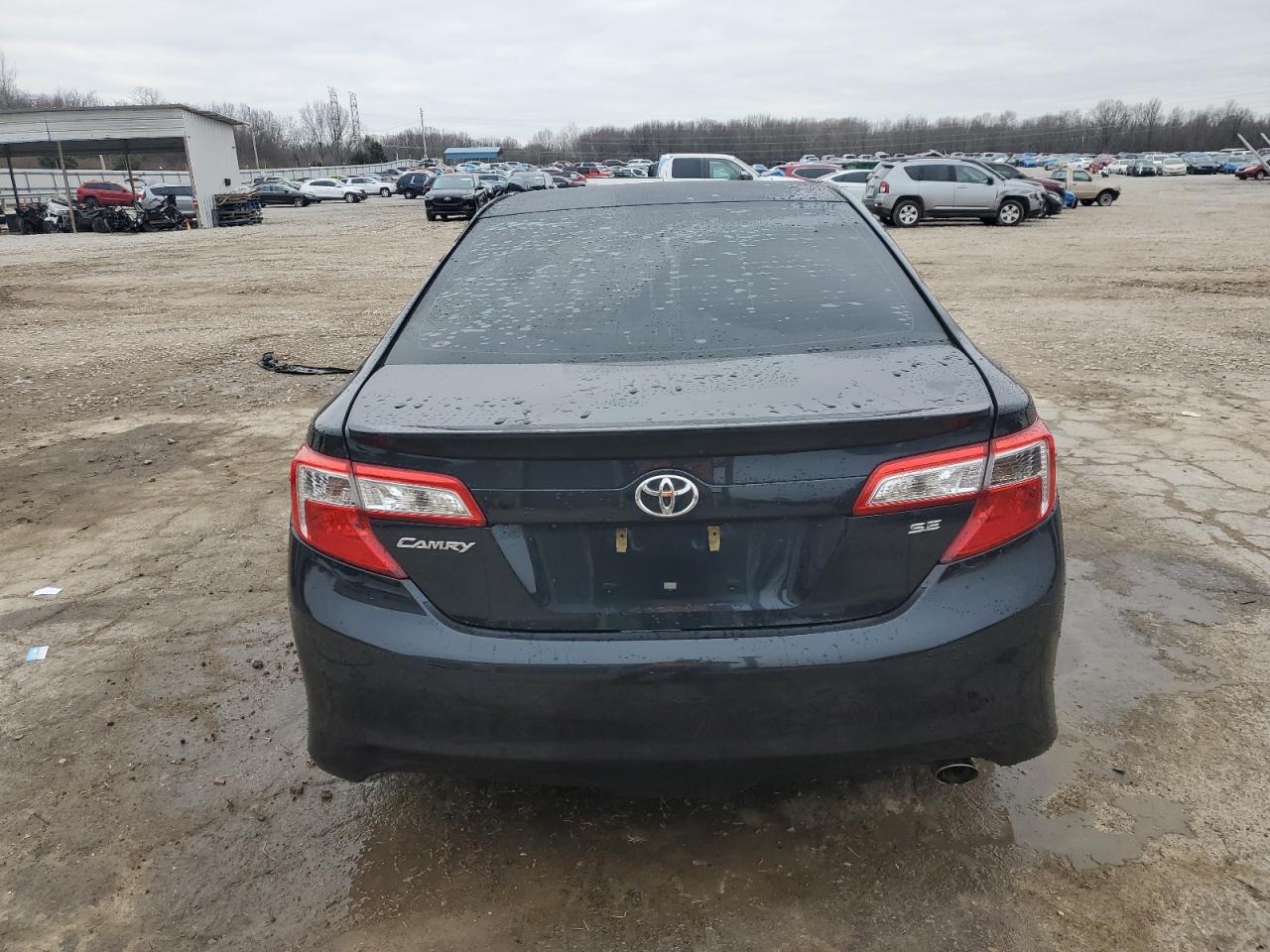 2014 Toyota Camry - Image 6
