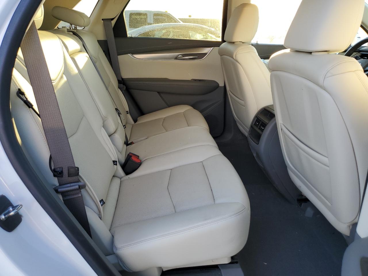 2019 Cadillac XT5 - Image 11