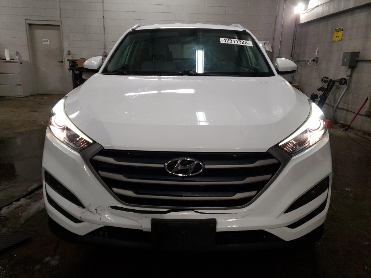 2016 Hyundai Tucson - Image 5