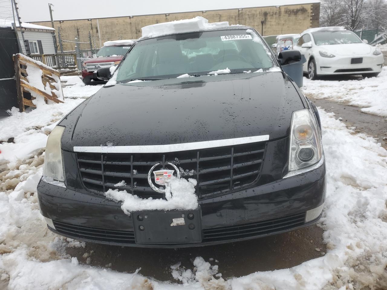 2011 Cadillac DTS - Image 5
