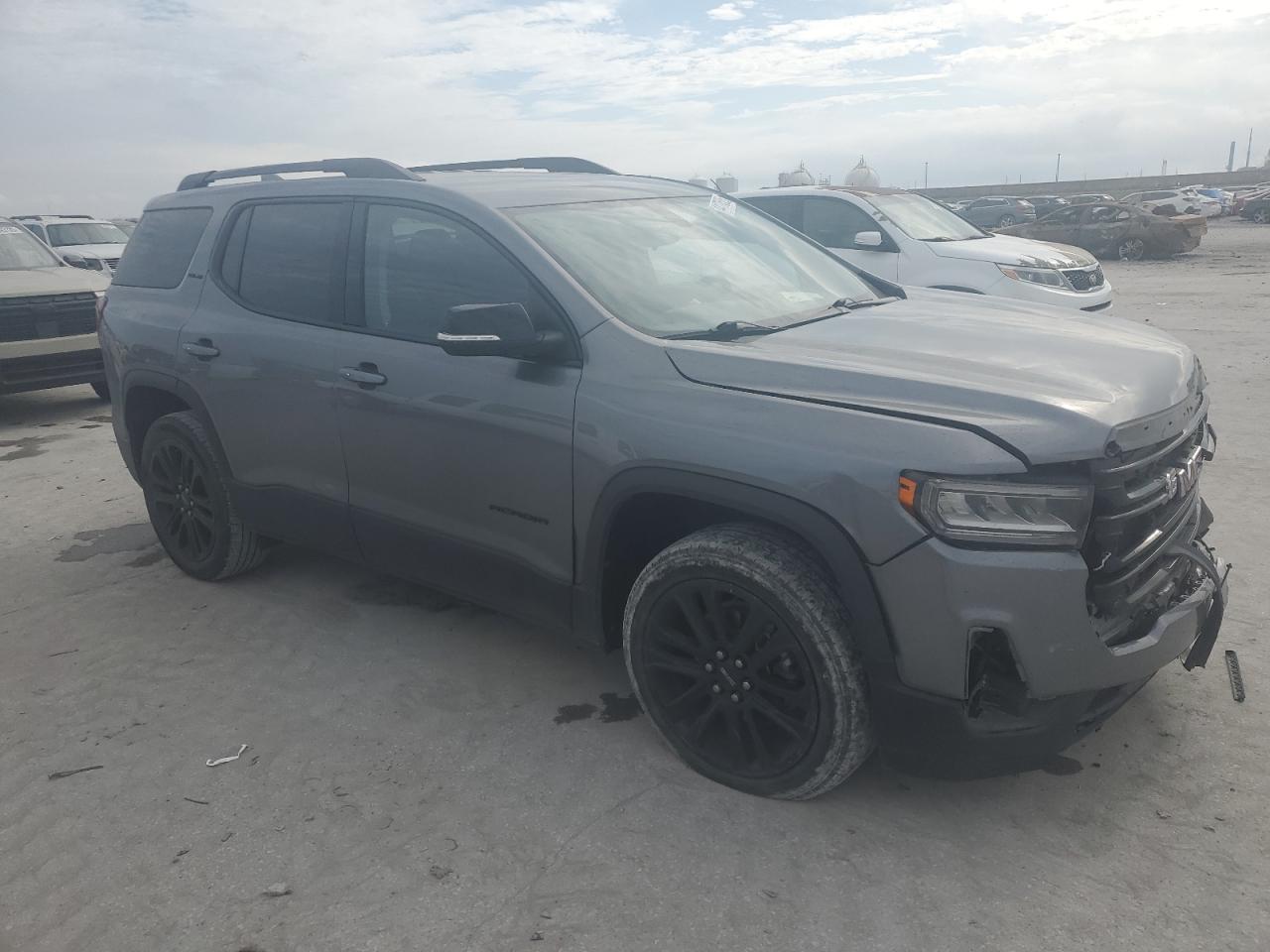 2021 GMC Acadia - Image 4