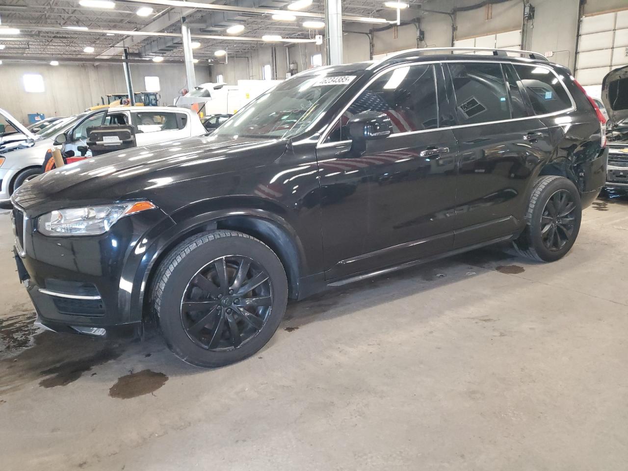 2016 VOLVO XC90