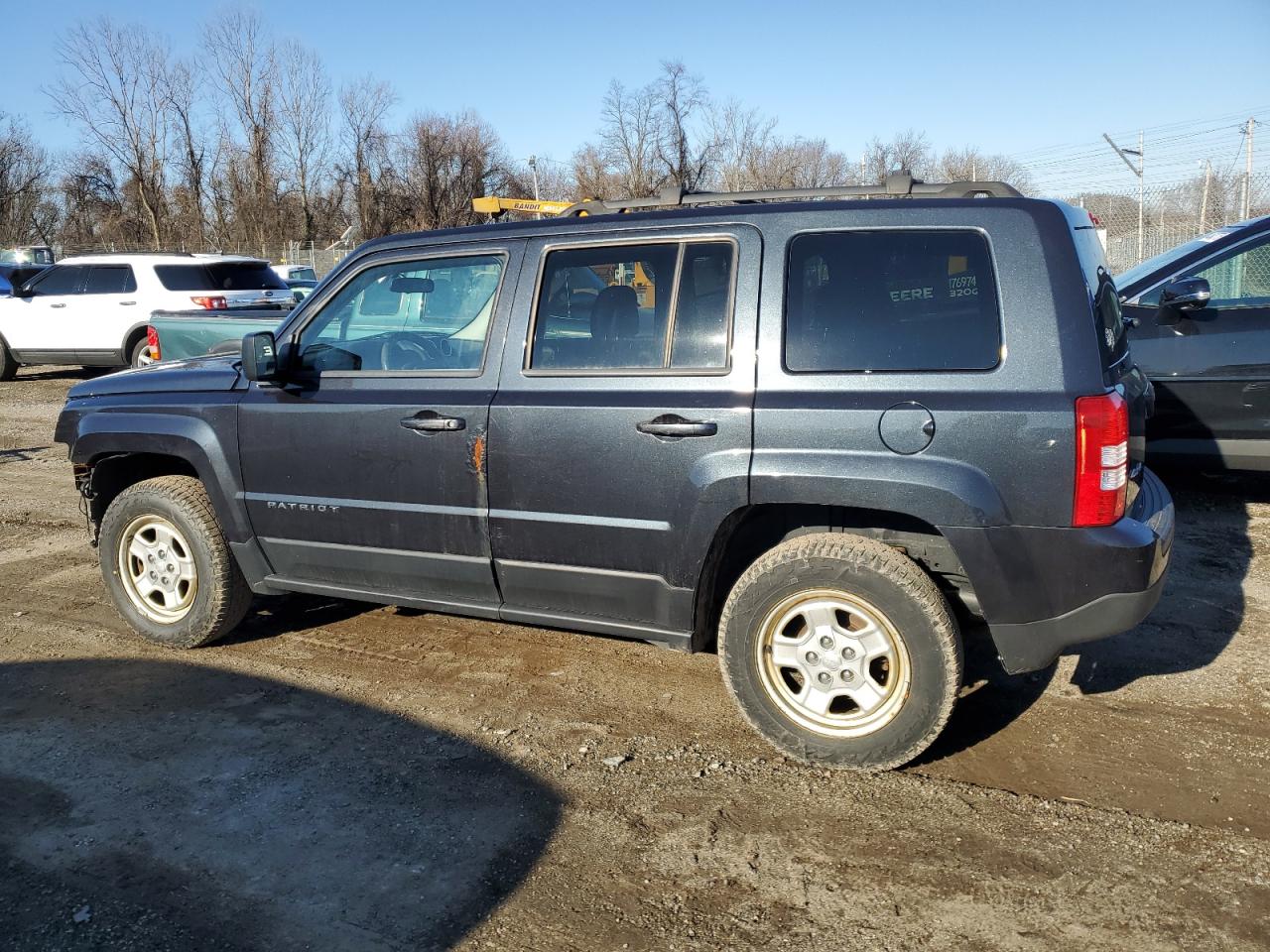 2015 Jeep Liberty (Patriot) - Image 2