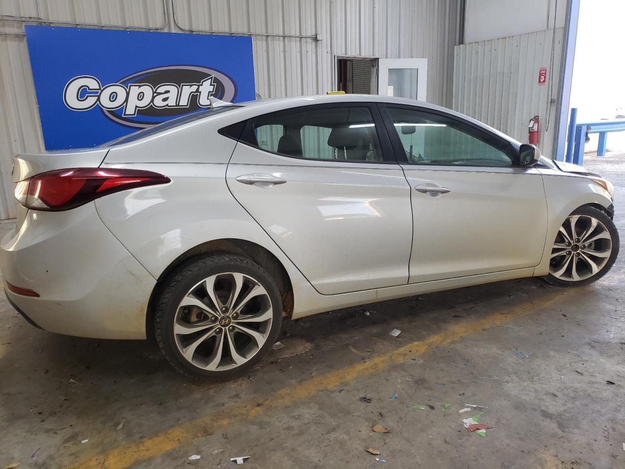 2014 Hyundai Elantra - Image 3