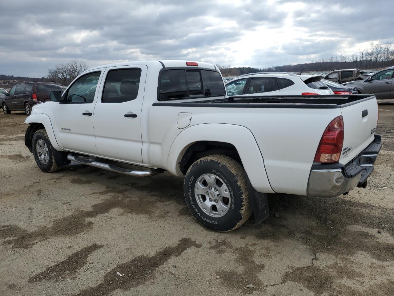 2005 Toyota Tacoma - Image 2