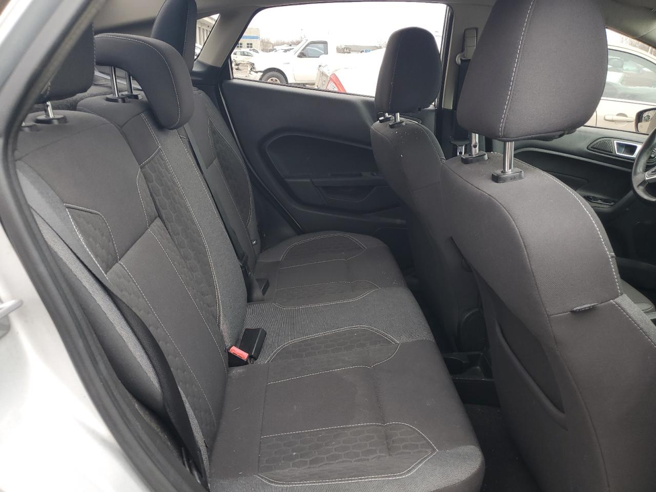 2014 Ford Fiesta - Image 10