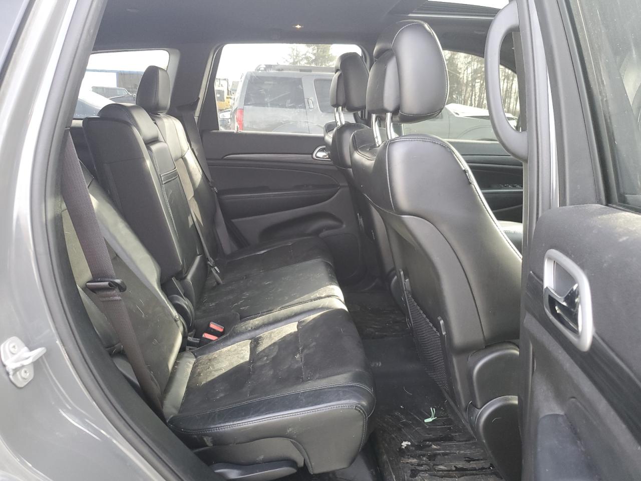 2019 Jeep Grand Cherokee - Image 12