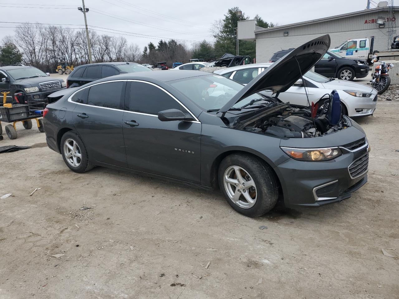 2017 Chevrolet Malibu - Image 4