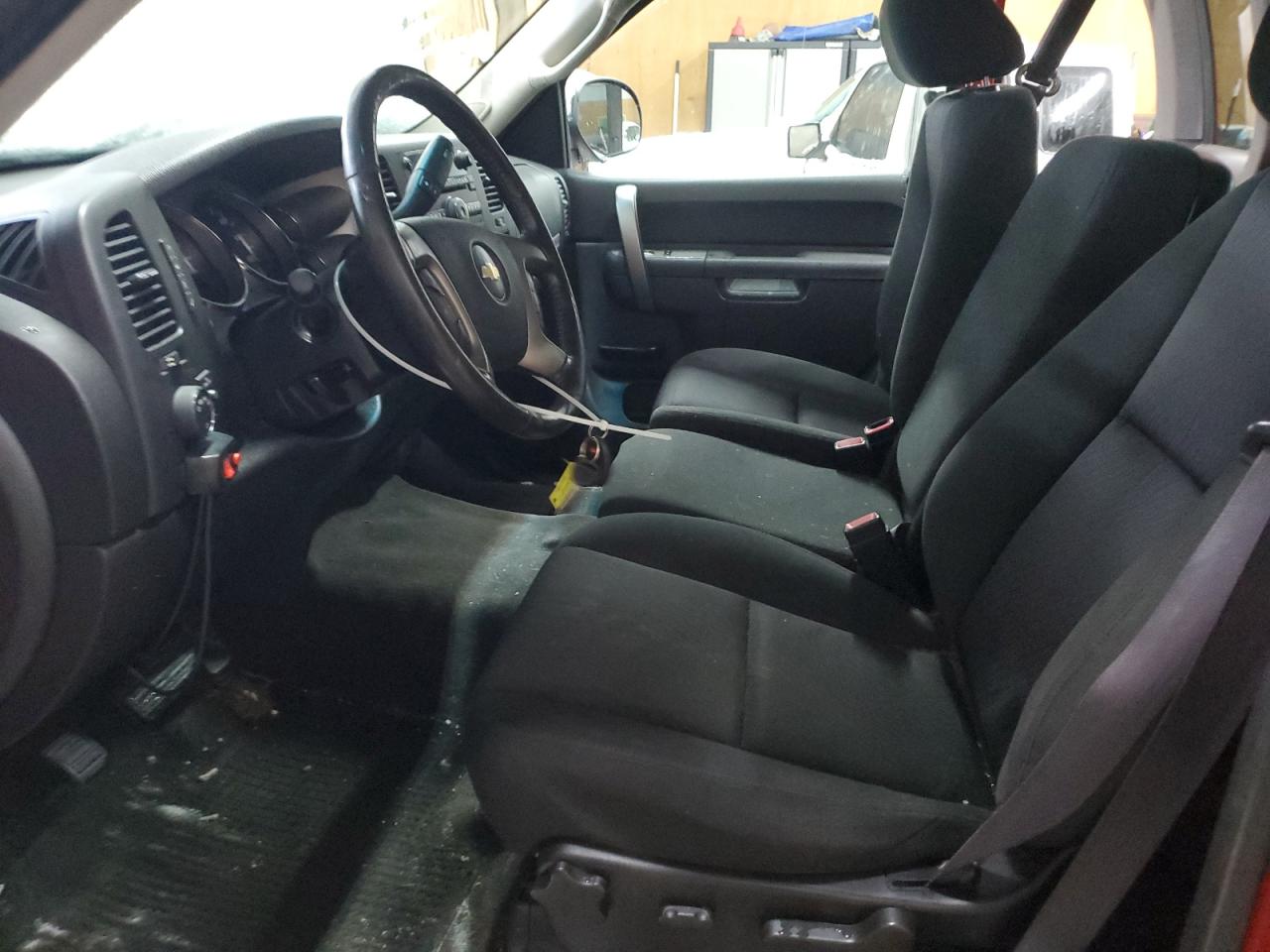 2012 Chevrolet Silverado - Image 7