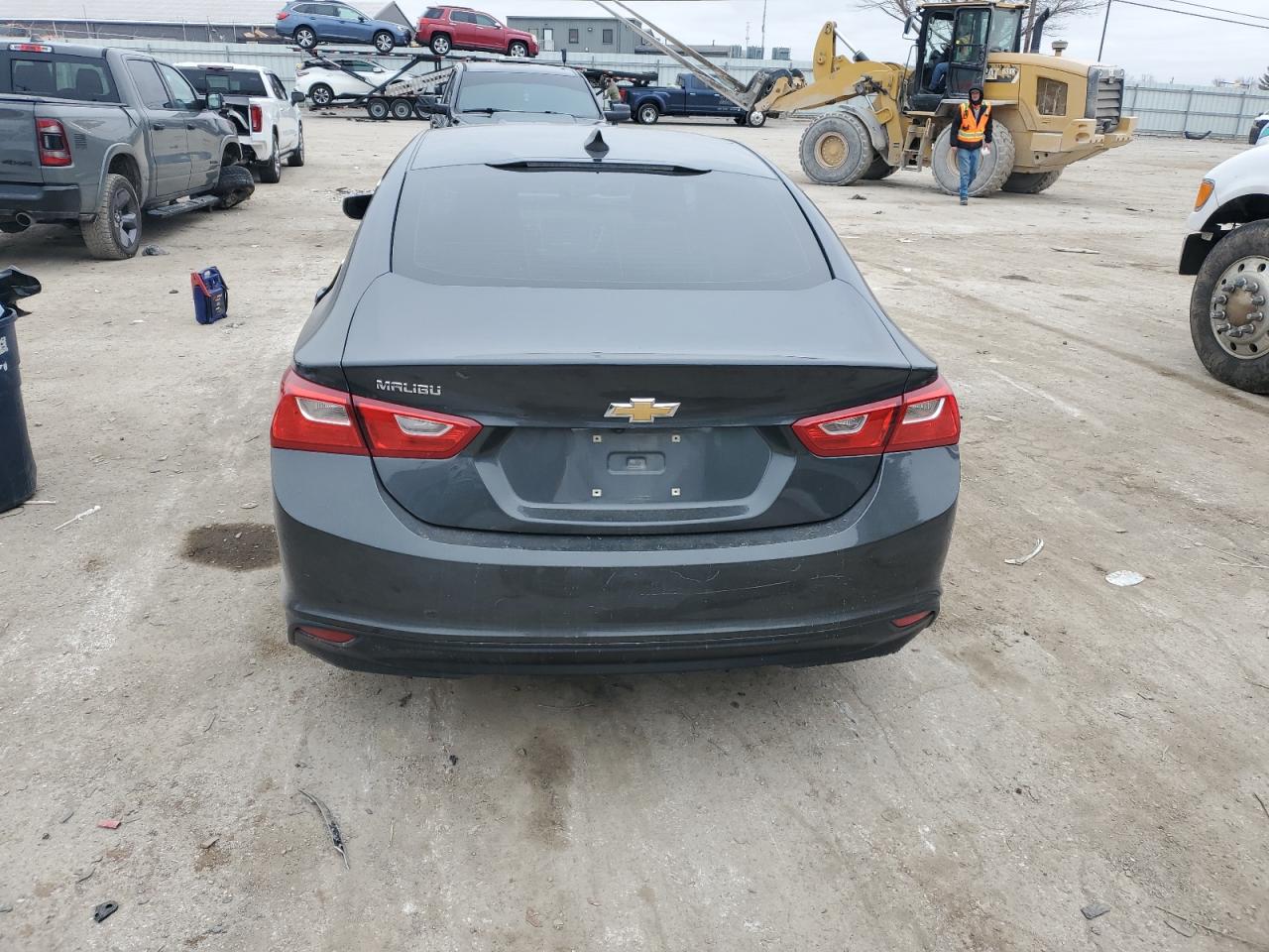 2017 Chevrolet Malibu - Image 6