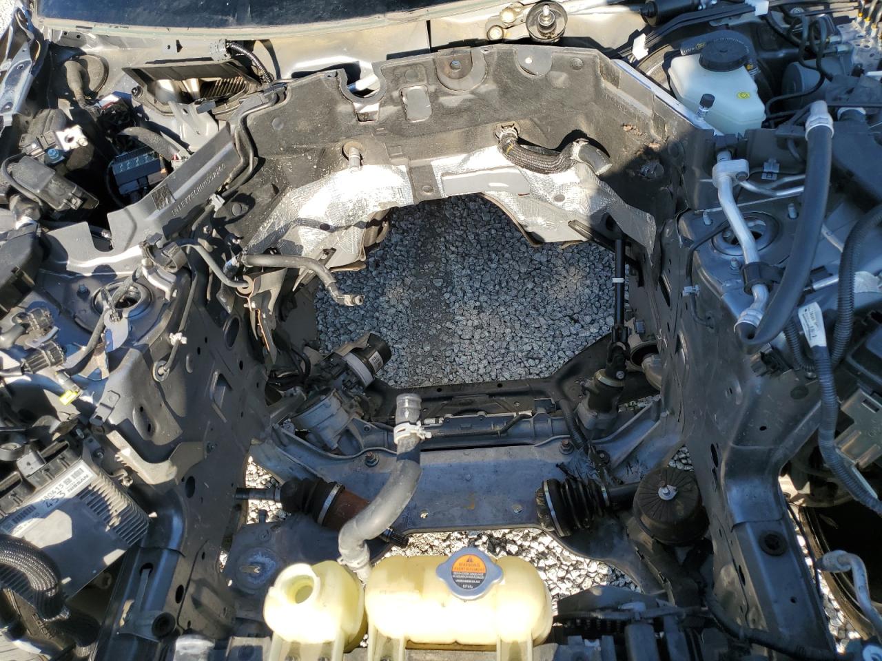 2017 Infiniti Q60 - Image 12