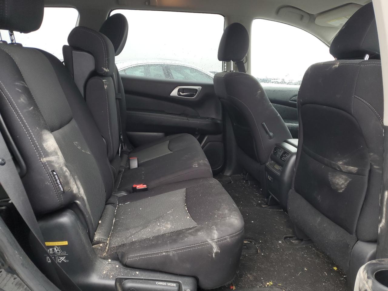 2019 Nissan Pathfinder - Image 11