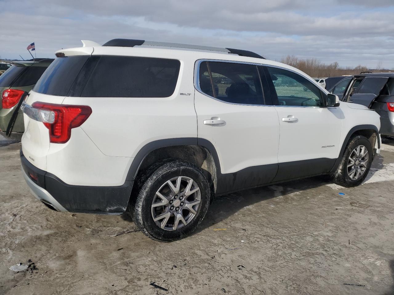 2020 GMC Acadia - Image 3