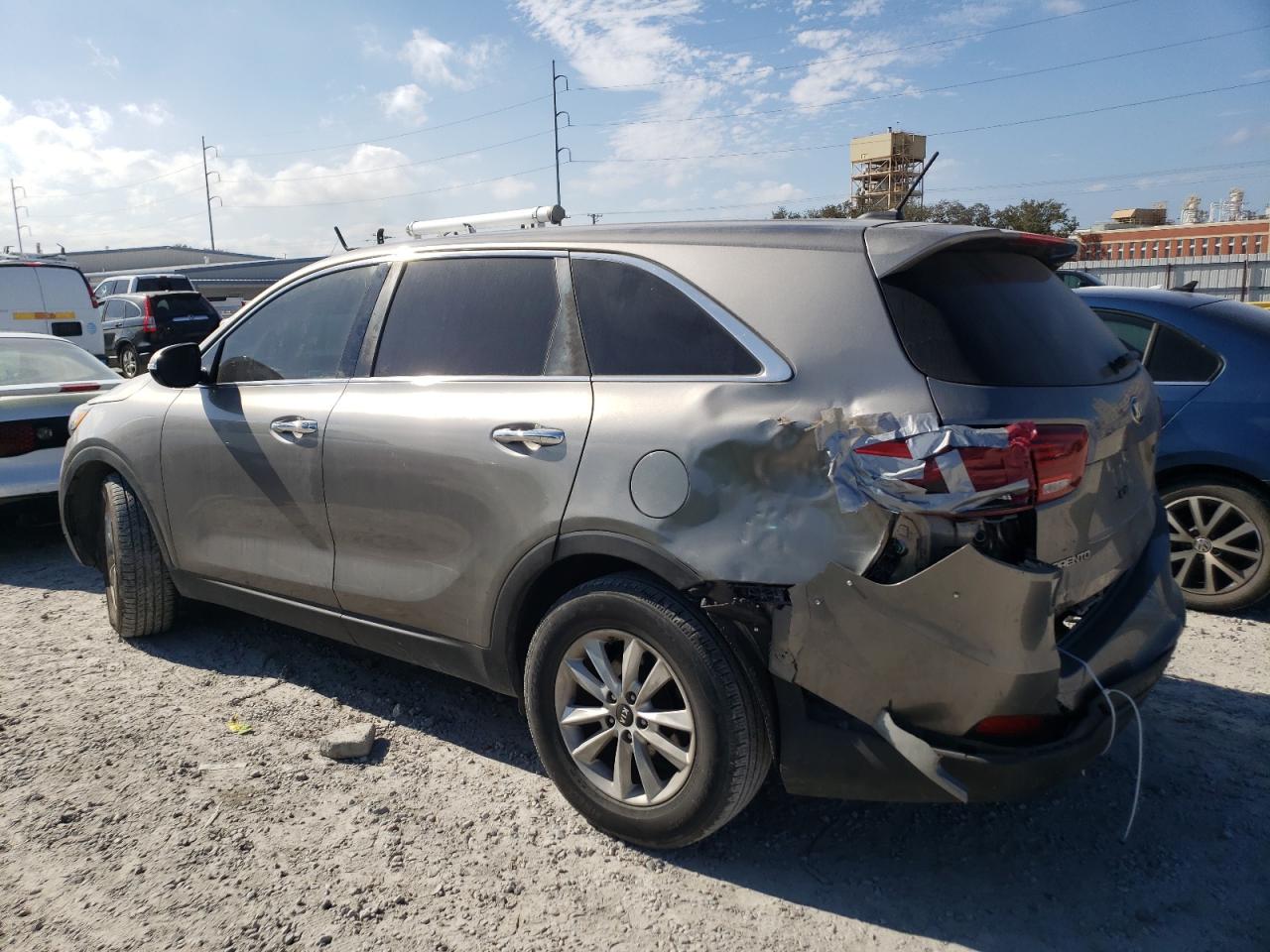 2019 Kia Sorento - Image 2