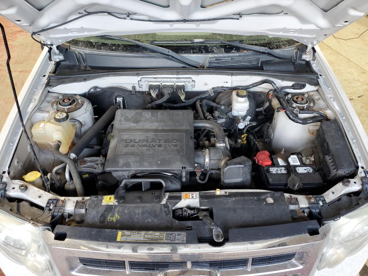 2009 Ford Escape - Image 12