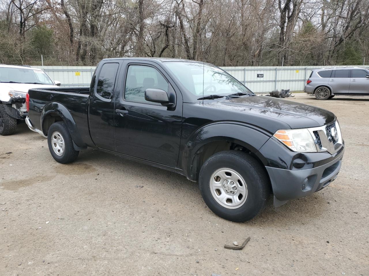 2015 Nissan Navara (Frontier) - Image 4