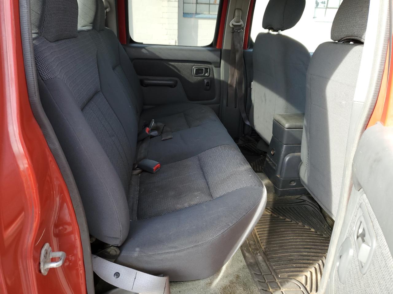 2002 Nissan Navara (Frontier) - Image 3