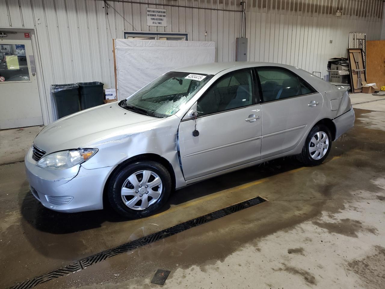 2005 Toyota Camry - Image 1