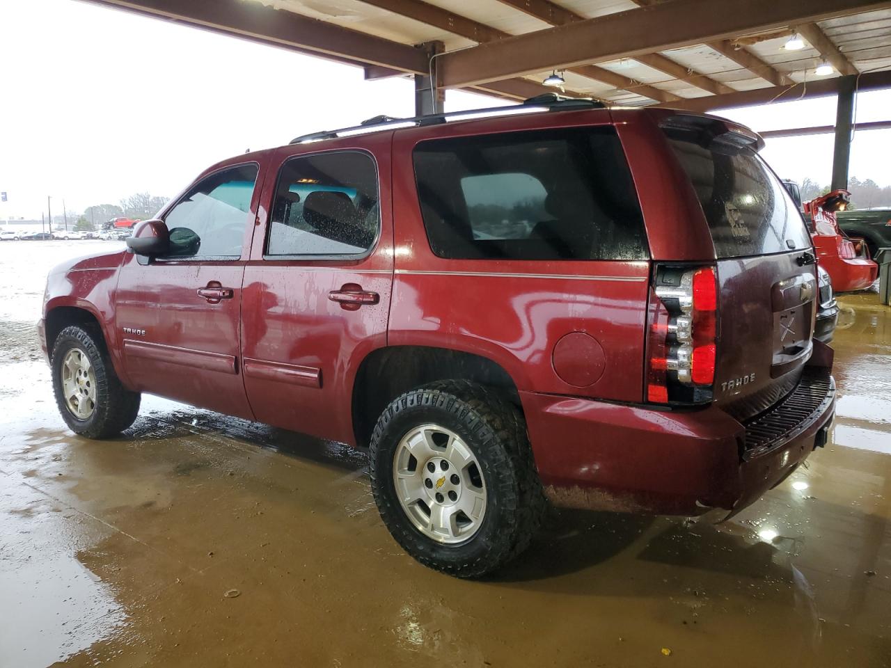 2010 Chevrolet Tahoe - Image 2