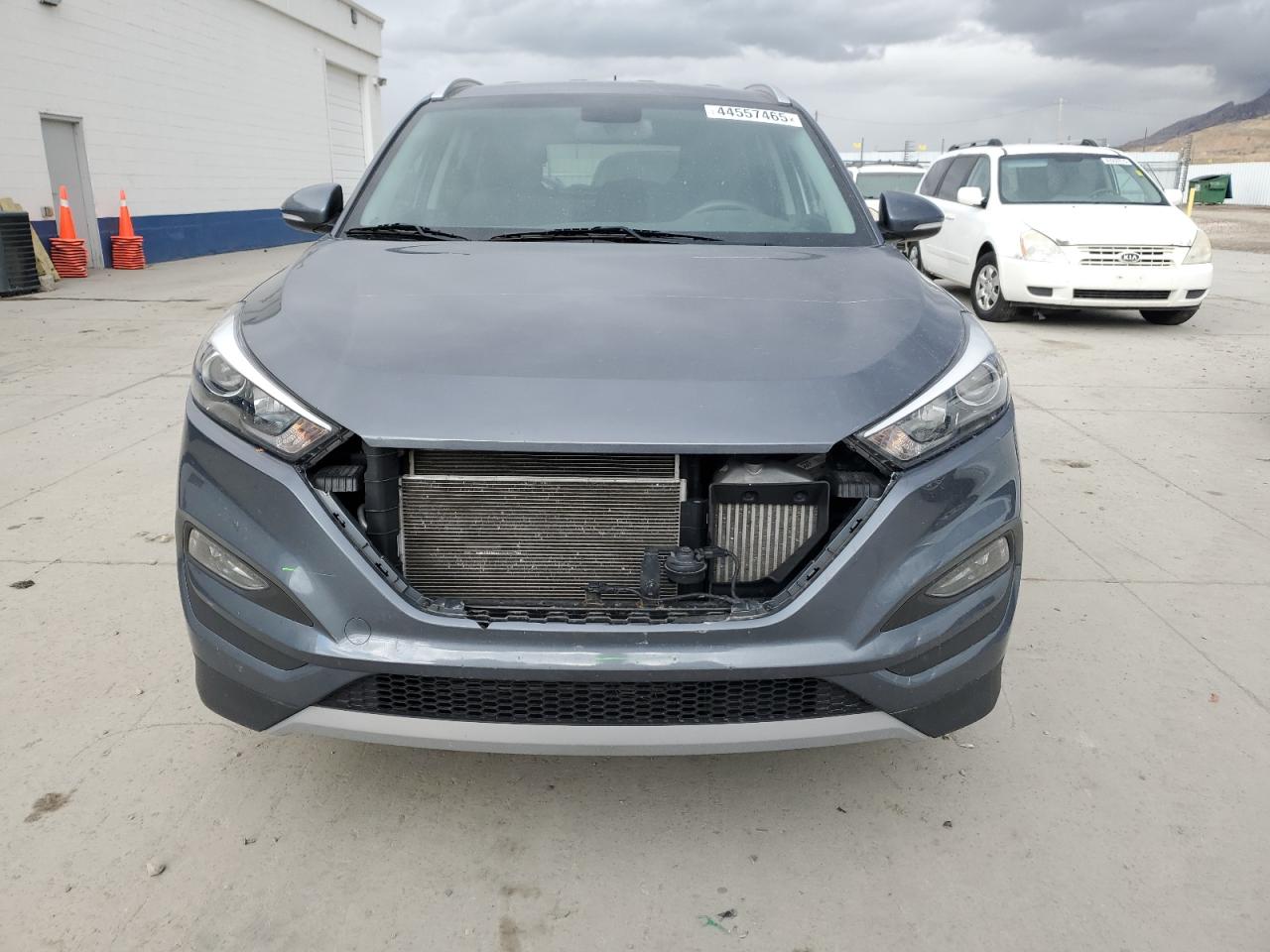 2017 Hyundai Tucson - Image 5