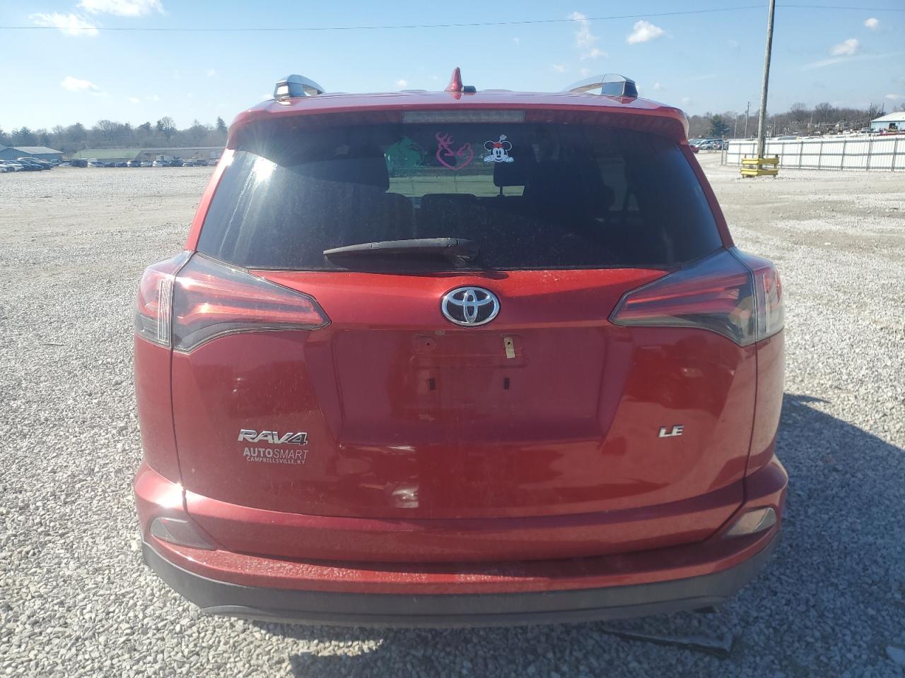 2017 Toyota RAV 4 - Image 6