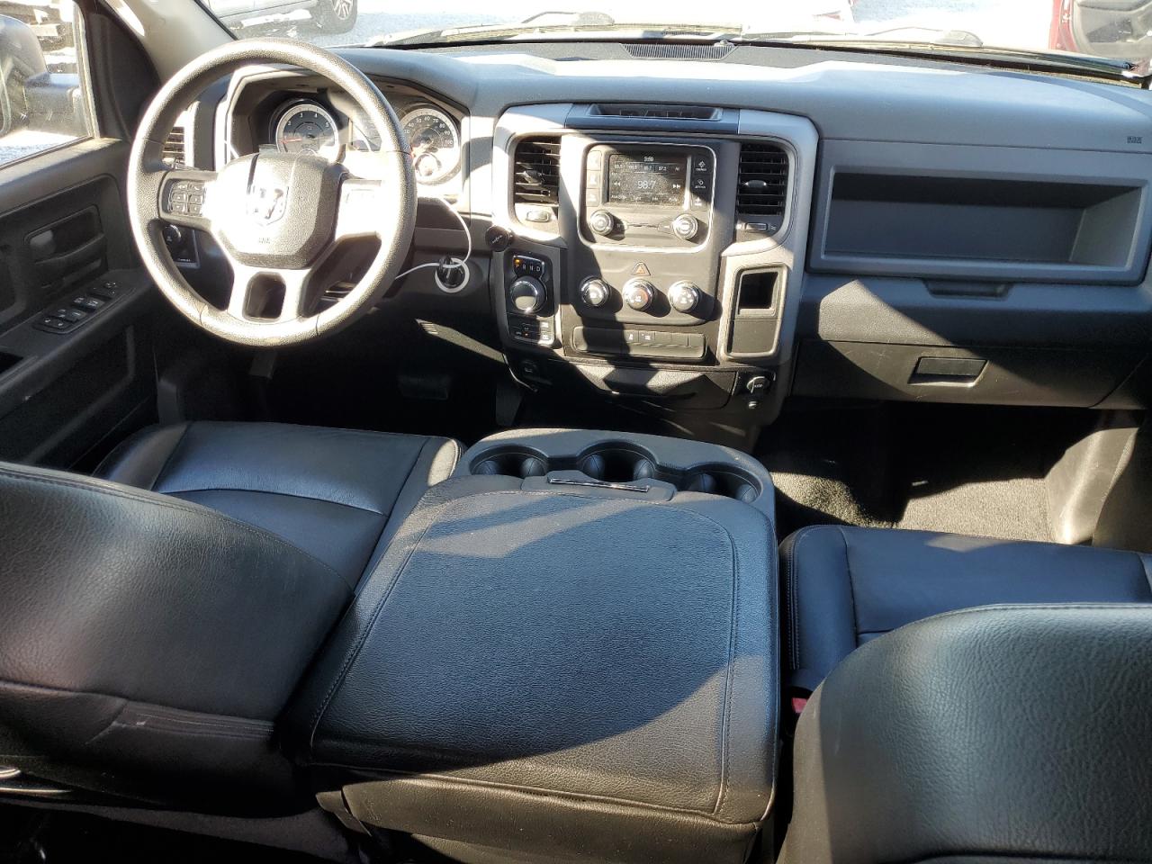 2016 RAM 1500 - Image 8