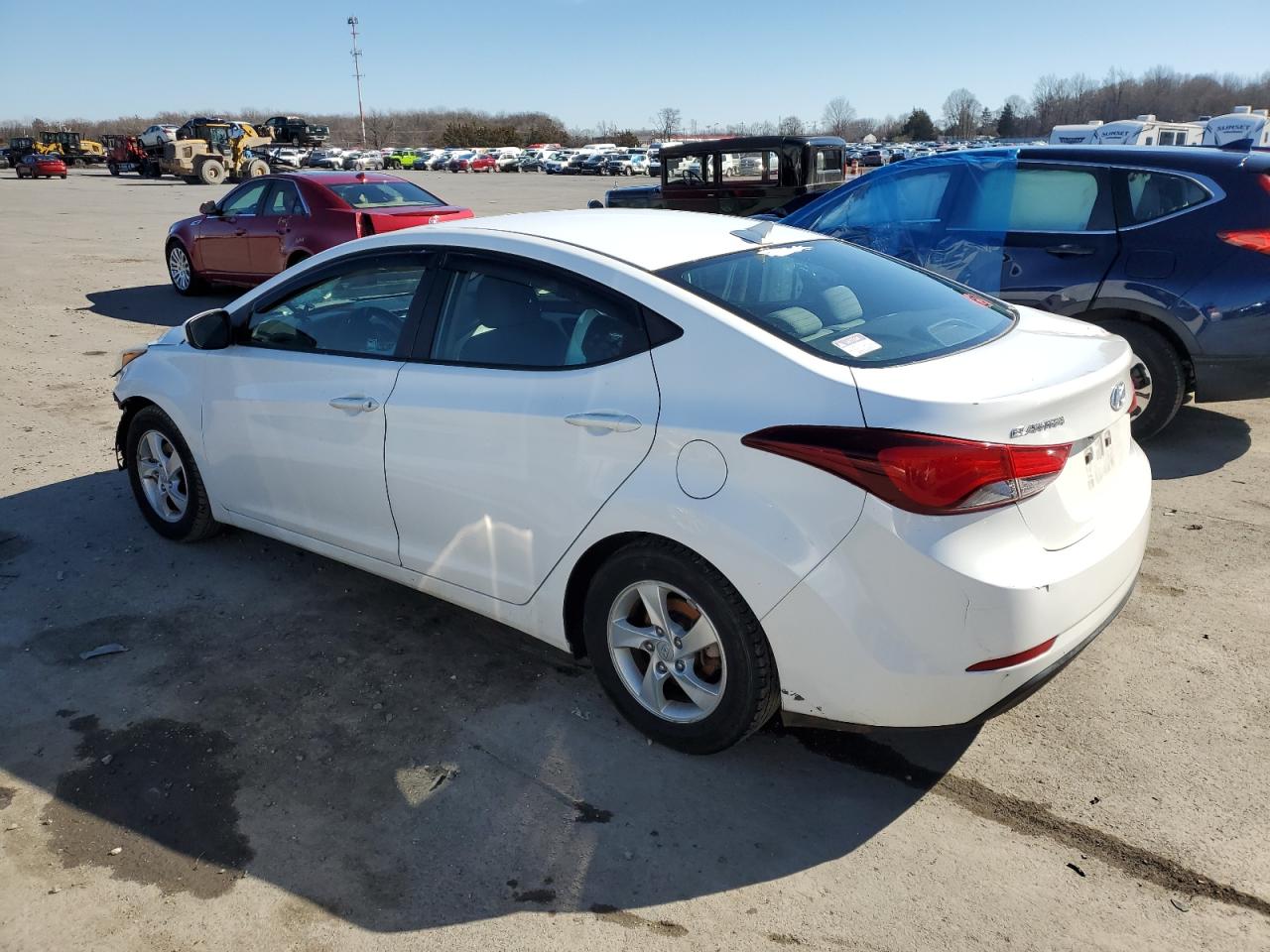 2014 Hyundai Elantra - Image 2