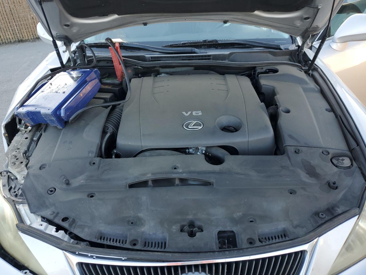 2008 Lexus IS - Image 11