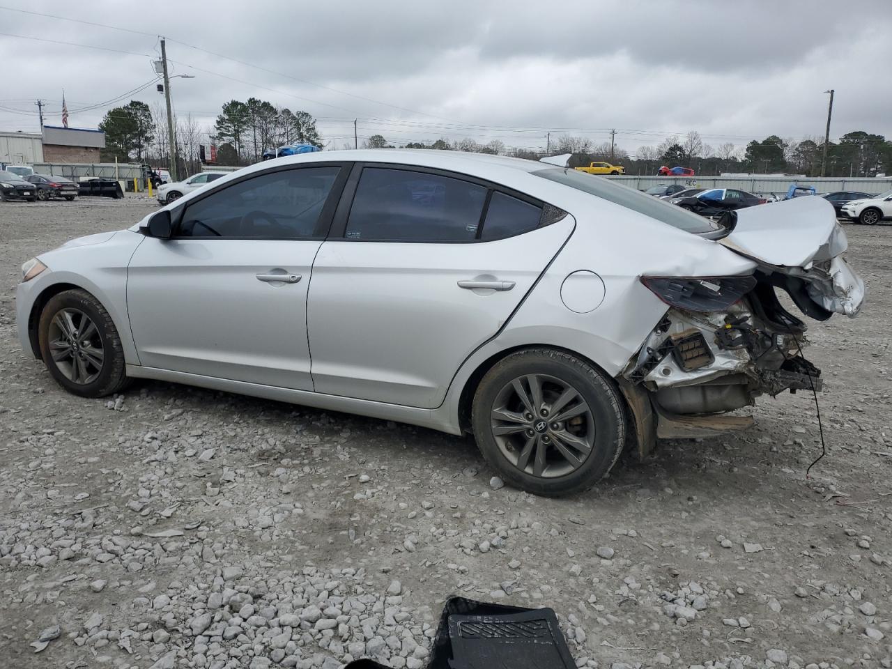 2018 Hyundai Elantra - Image 2