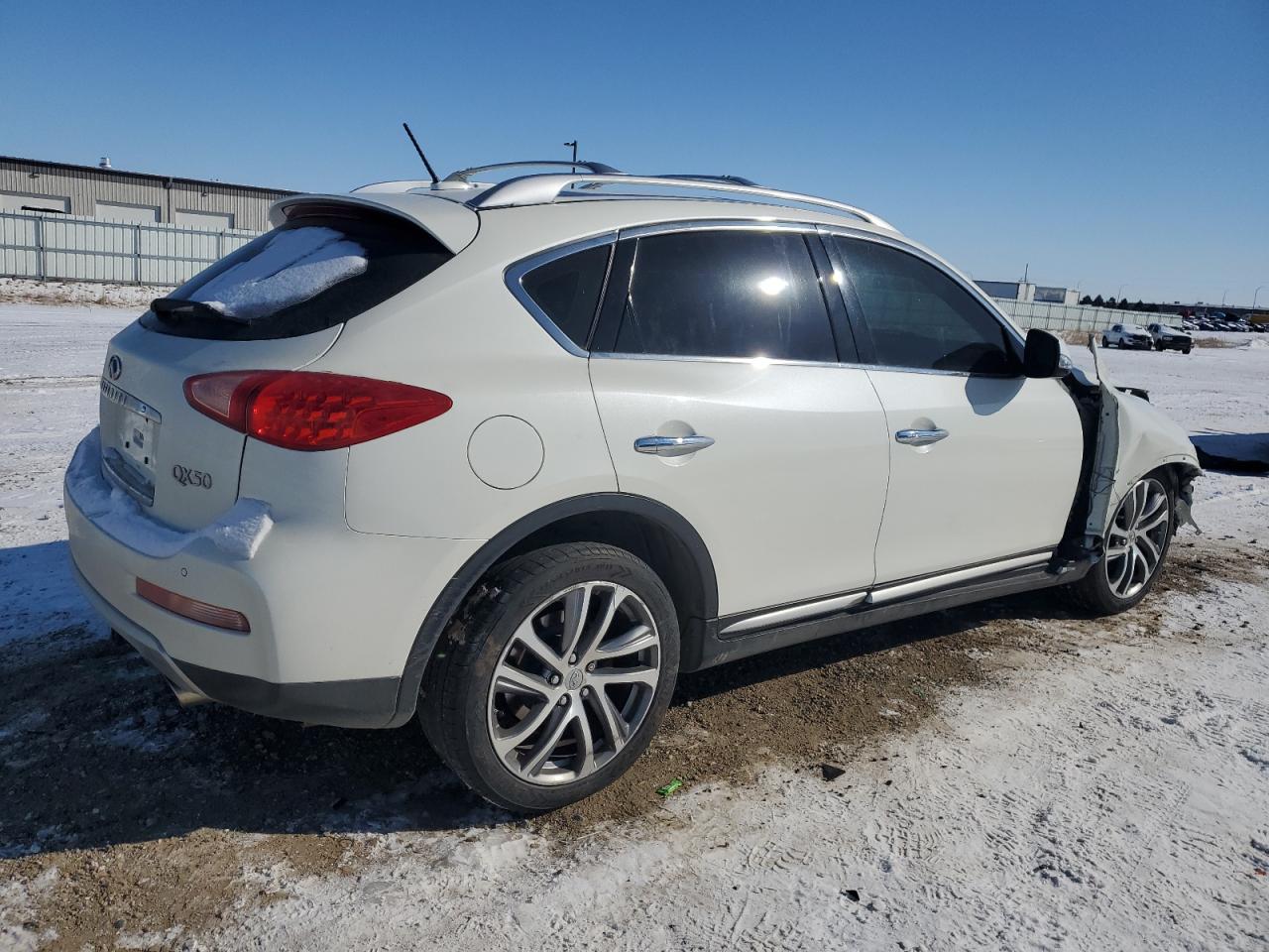 2017 Infiniti QX50 - Image 3