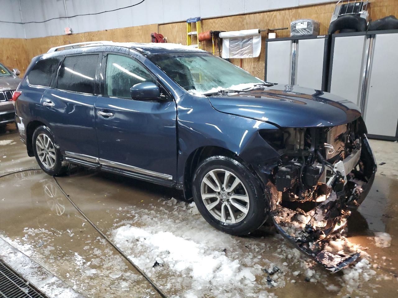 2014 Nissan Pathfinder - Image 4